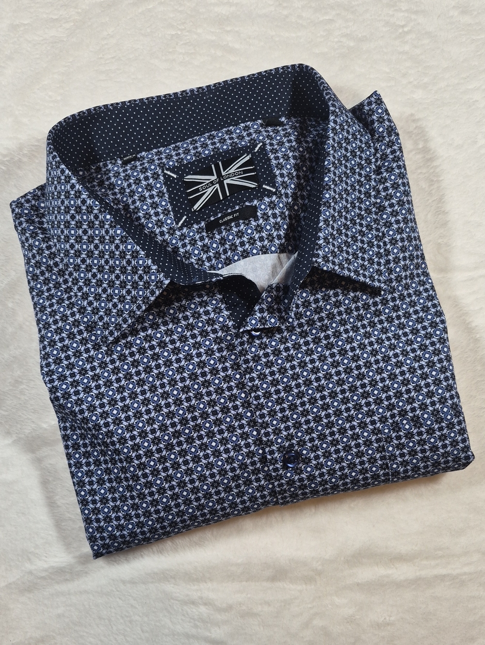 Men's Printed Casual Button-Down Shirt in Navy